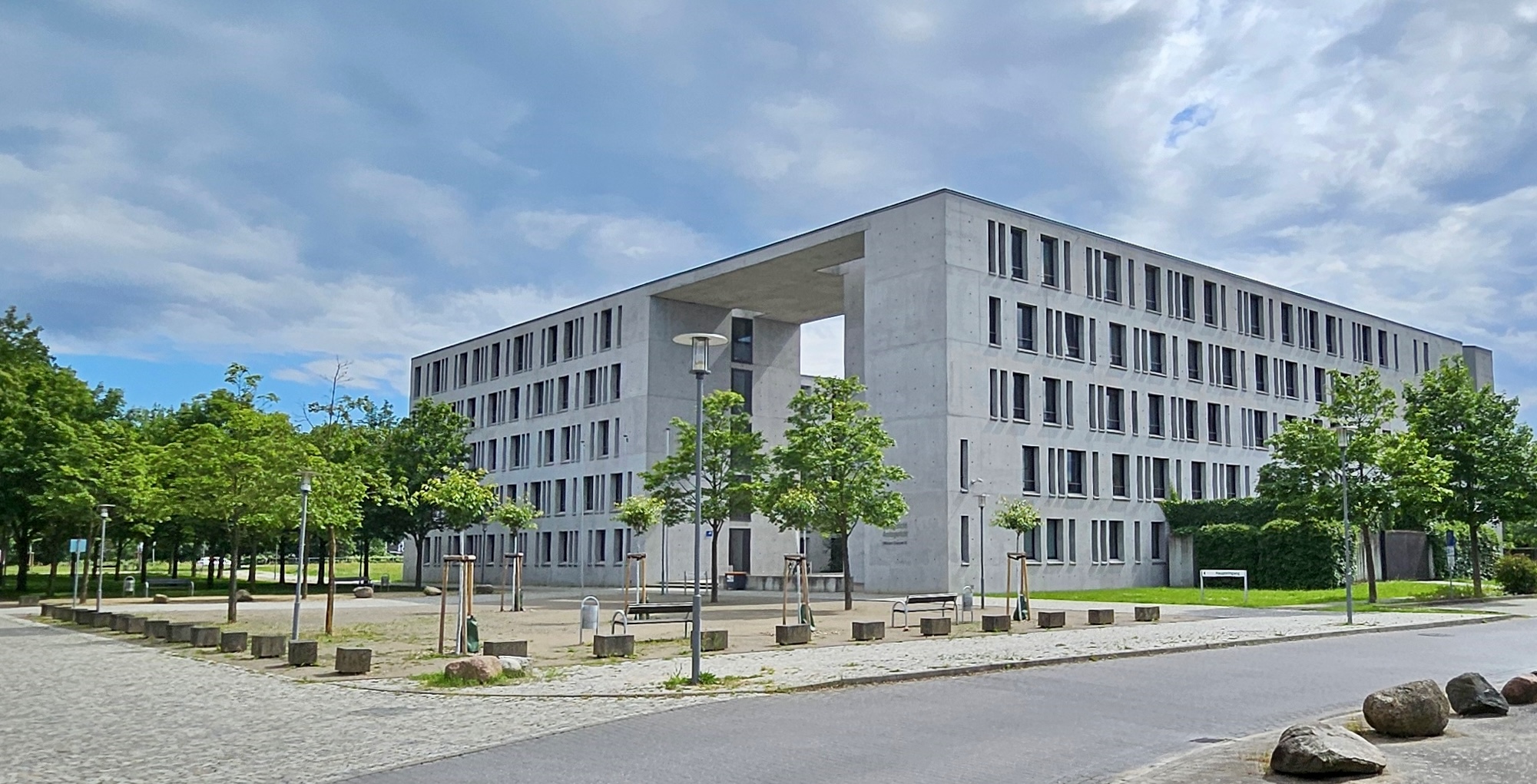 Außenansicht des Gebäudes des Justizzentrums Frankfurt (Oder)